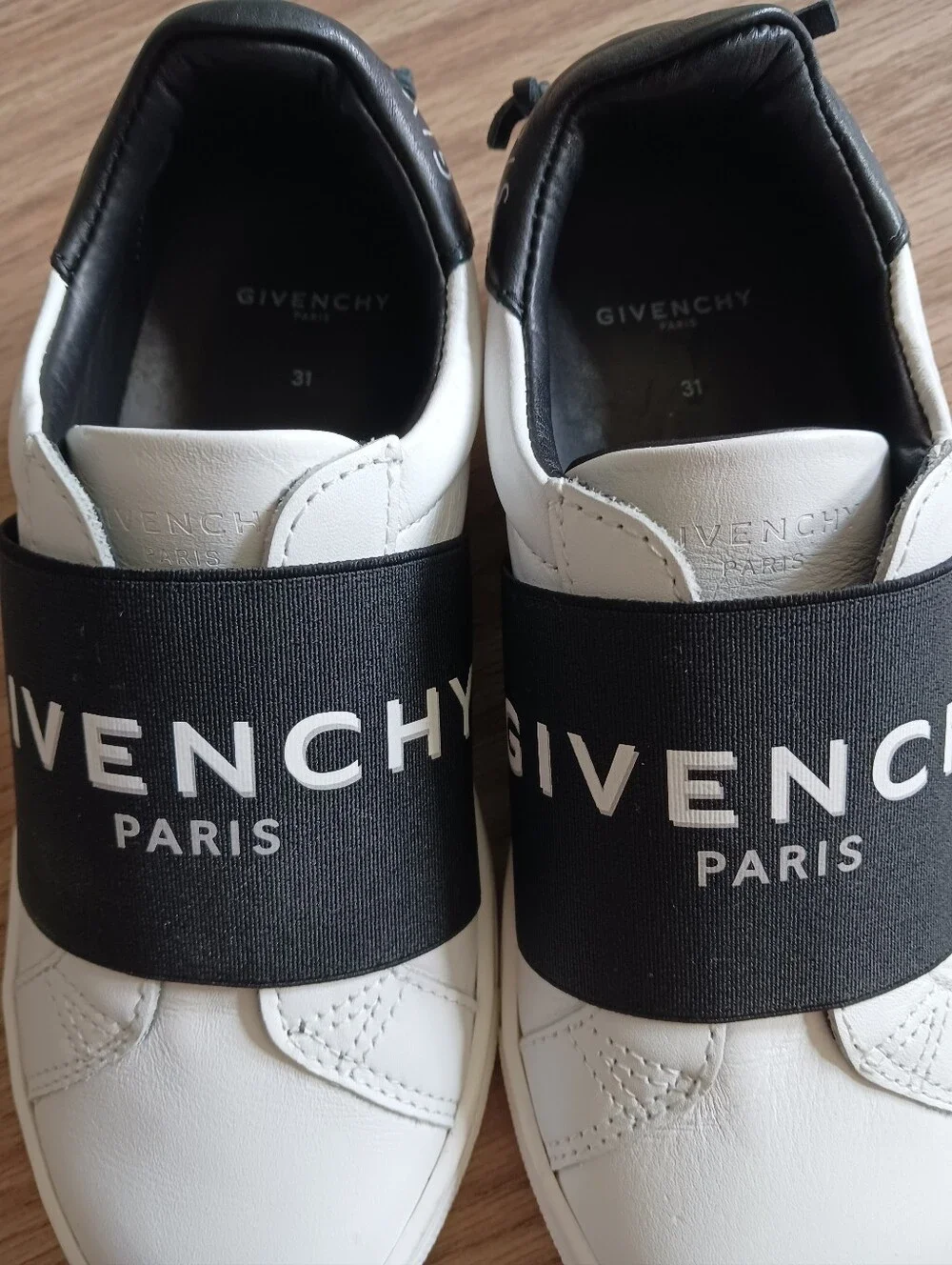 Givenchy Paris Urban Street Knot White/ Black Sneakers Size 31